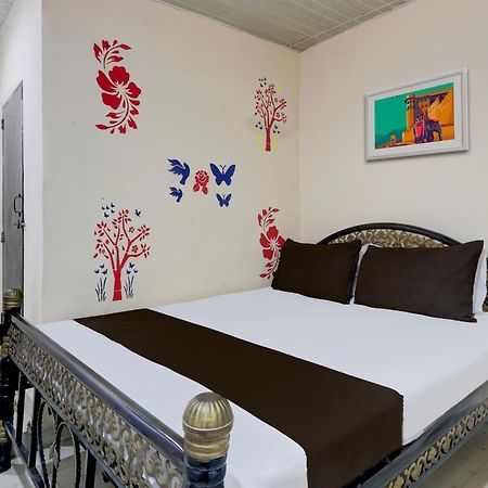Spot On Hotel Aaraadhya Residency Хайдарабад Экстерьер фото