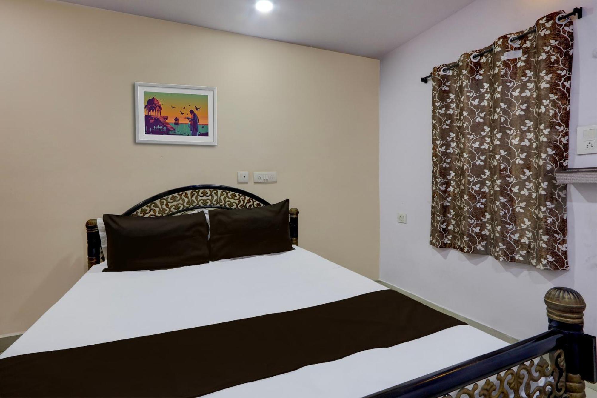 Spot On Hotel Aaraadhya Residency Хайдарабад Экстерьер фото